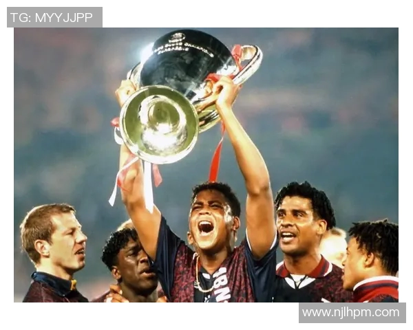 西多夫庆祝49岁生日成为欧冠历史唯一三队冠军得主